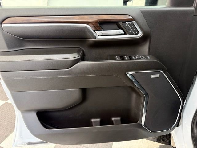 Used 2024 GMC Sierra 3500 SLT w/ SLT Premium Package image 17