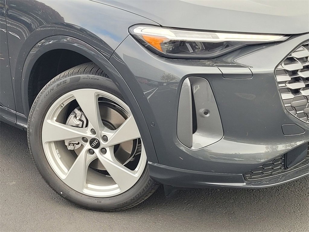 New 2025 Audi Q5 Premium Plus image 9