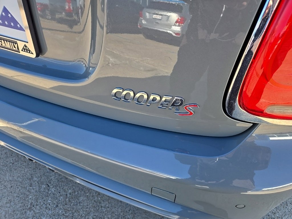 Used 2018 MINI Cooper S image 41