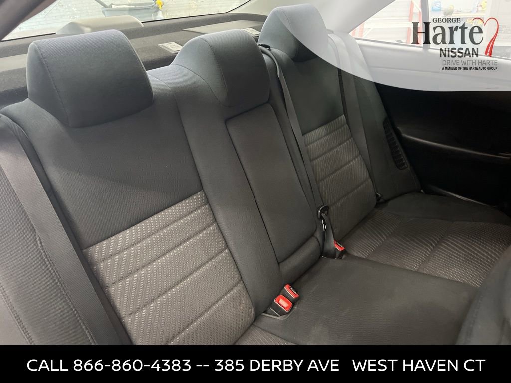 Used 2017 Toyota Camry LE image 38