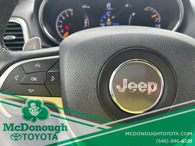 Used 2017 Jeep Grand Cherokee Altitude RWD image 19