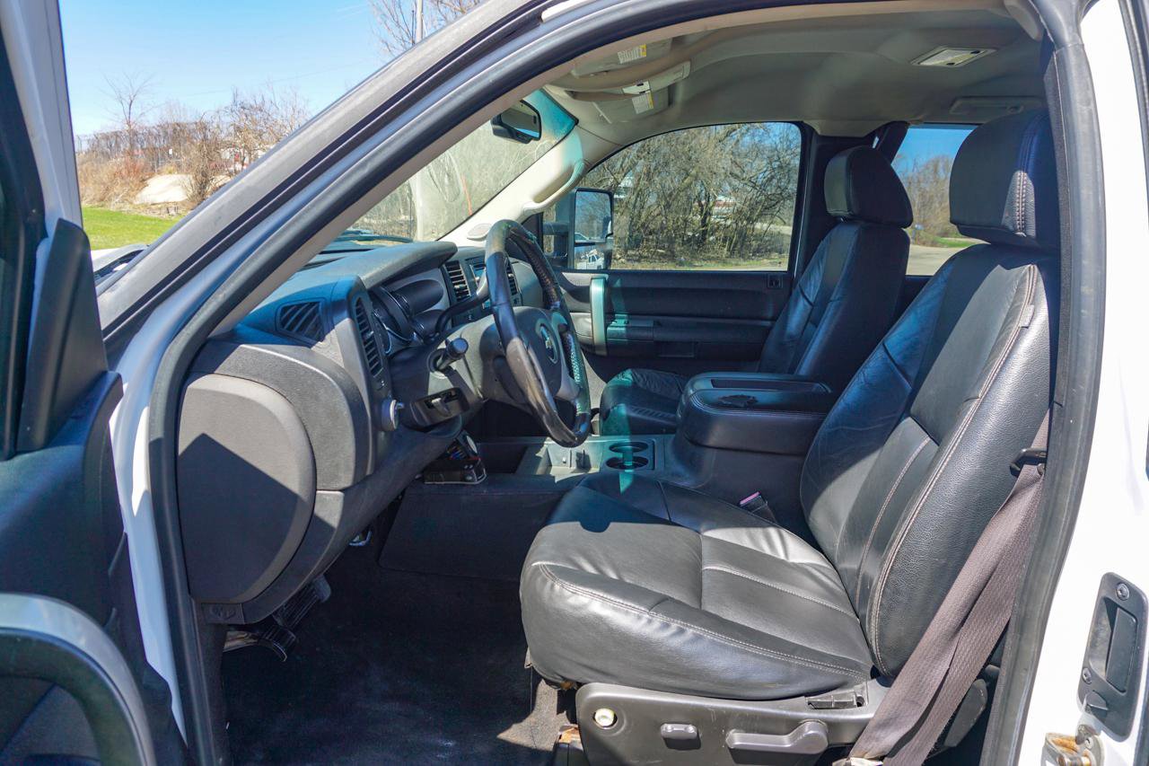 Used 2007 Chevrolet Silverado 2500 LT w/ Suspension Package, Off-Road image 16