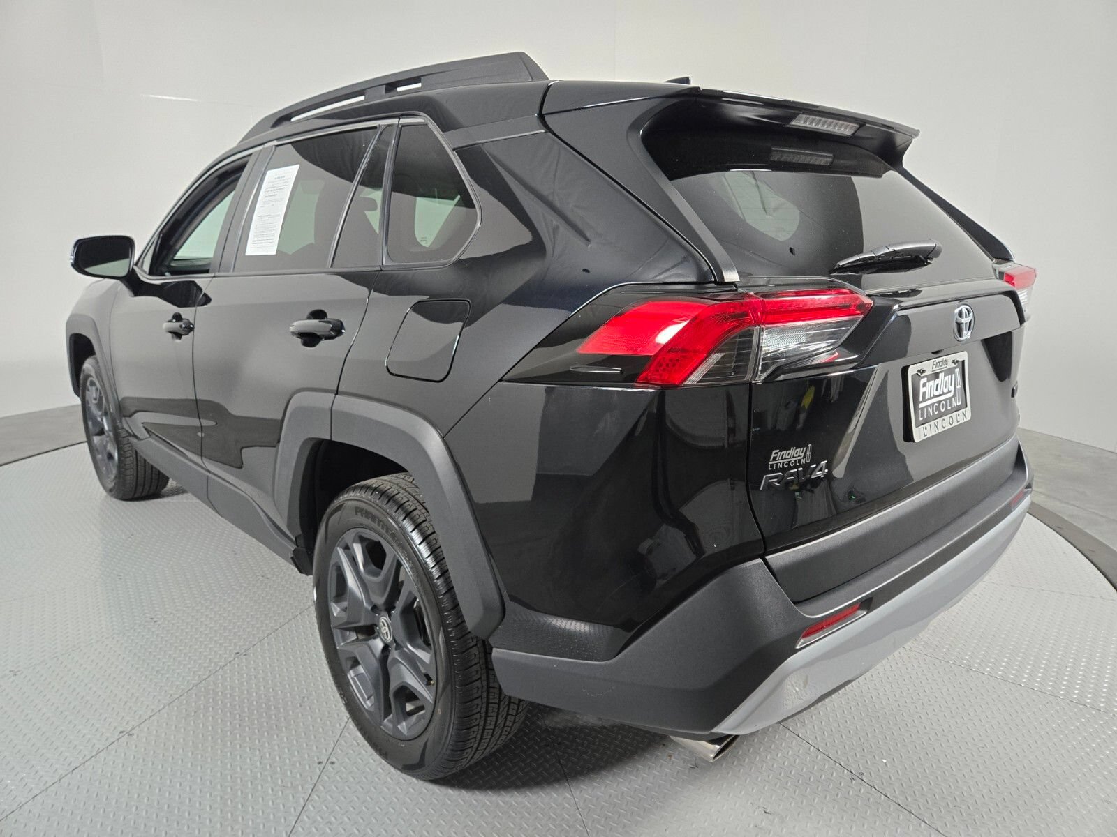 Used 2024 Toyota RAV4 Adventure AWD/4WD image 6