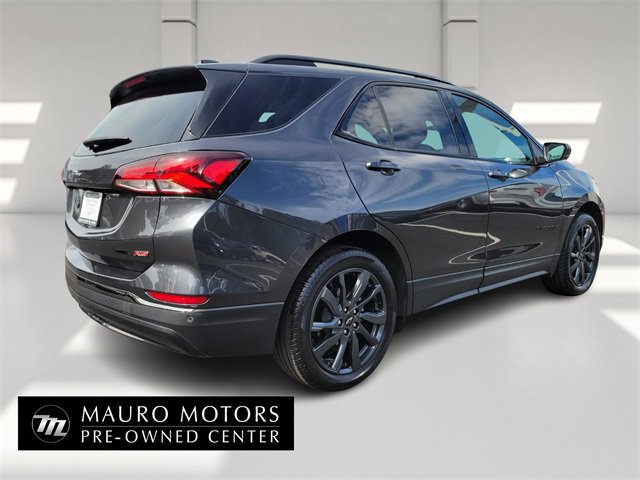 Used 2023 Chevrolet Equinox RS image 3
