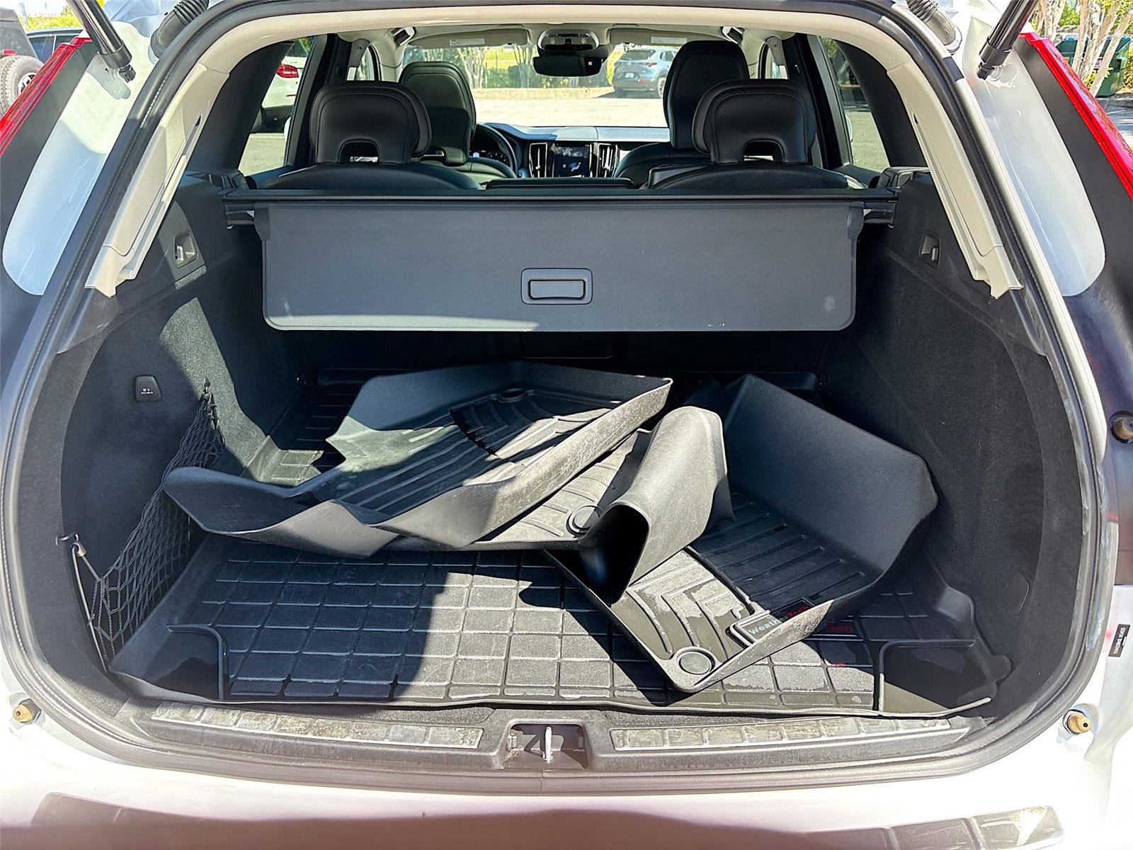 Used 2020 Volvo XC60 T6 Momentum AWD/4WD image 29