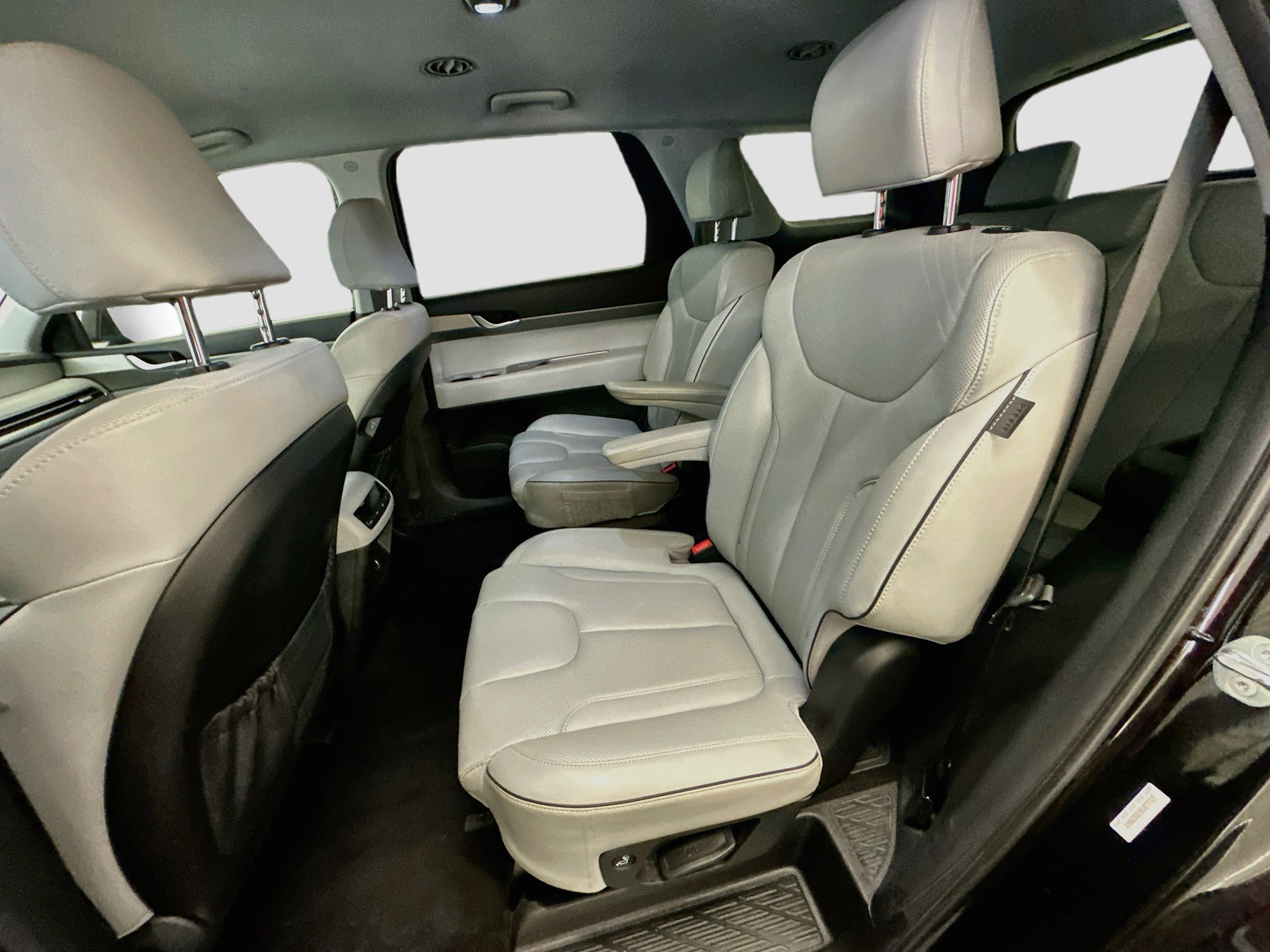 Used 2025 Hyundai Palisade SEL AWD/4WD image 29