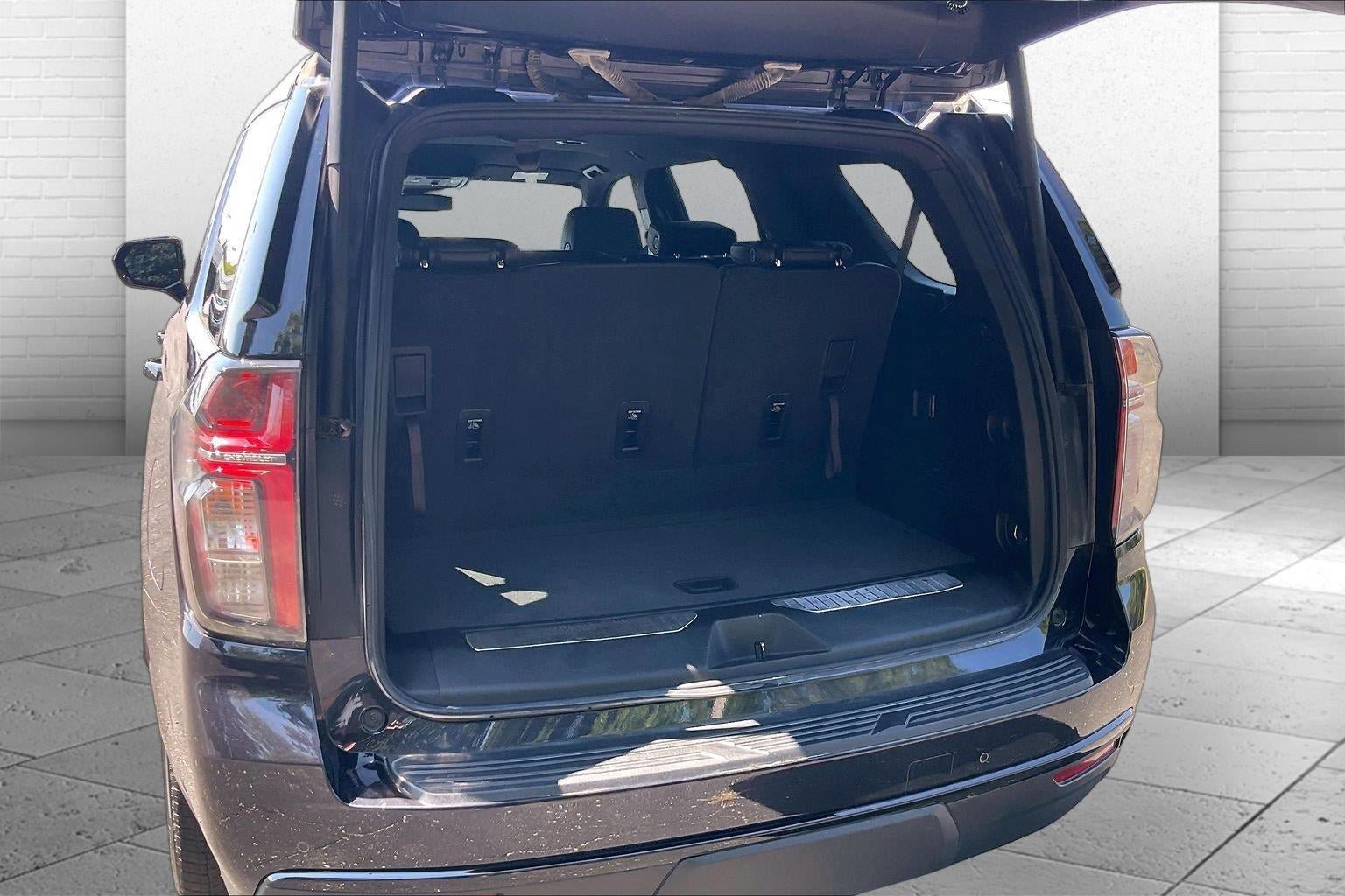 Used 2024 Chevrolet Tahoe RST AWD/4WD image 4