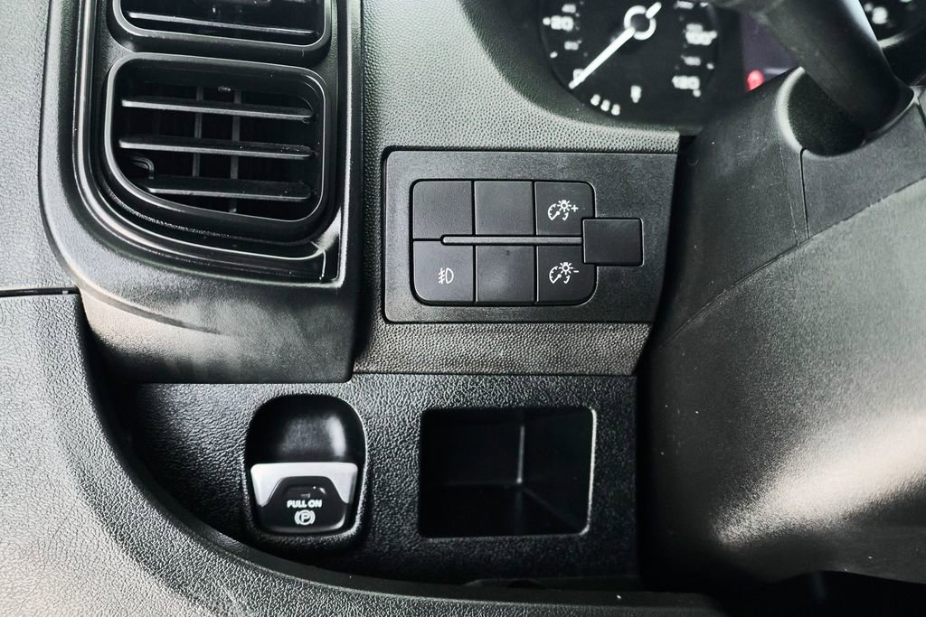 Used 2025 RAM ProMaster 2500 w/ Convenience Group FWD image 22