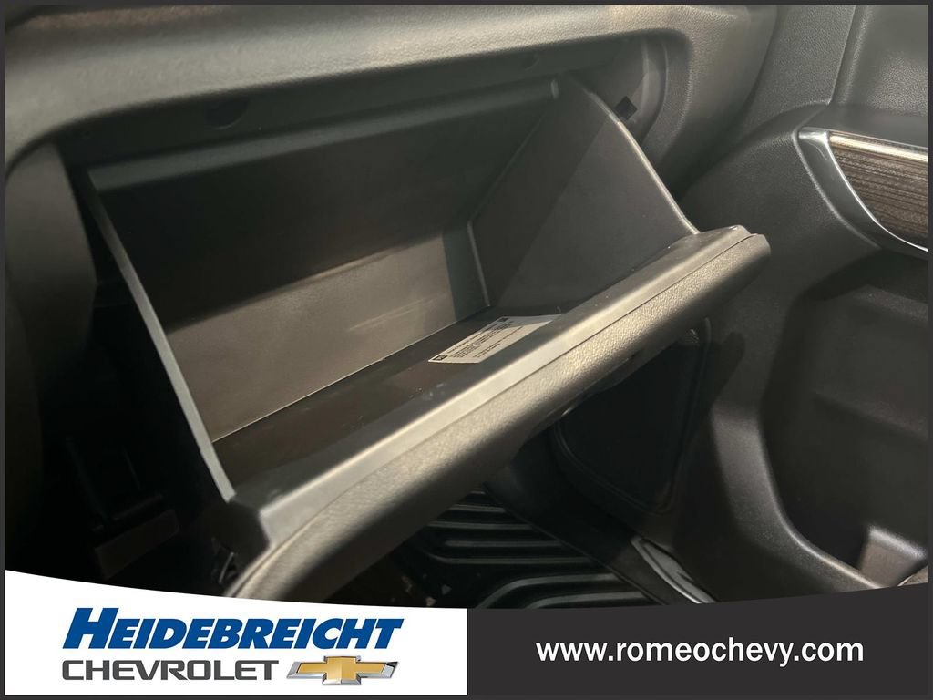 Certified 2022 Chevrolet Silverado 1500 LT w/ Convenience Package II AWD/4WD image 28
