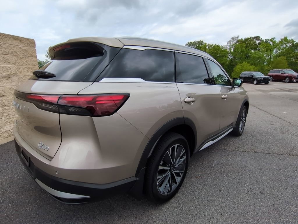Used 2026 INFINITI QX60 Luxe w/ Cargo Package FWD image 5