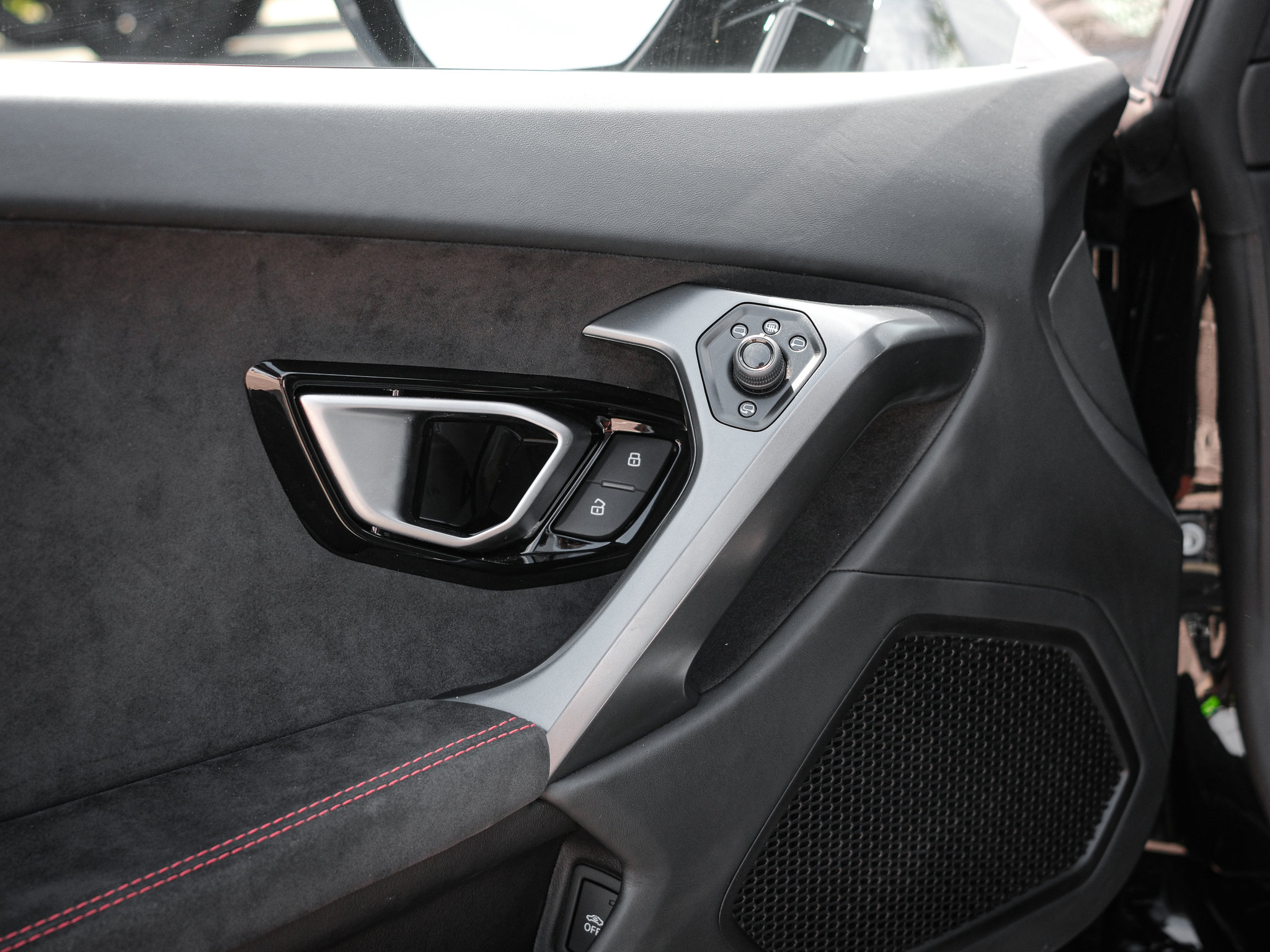 Used 2019 Lamborghini Huracan LP 580-2 image 15