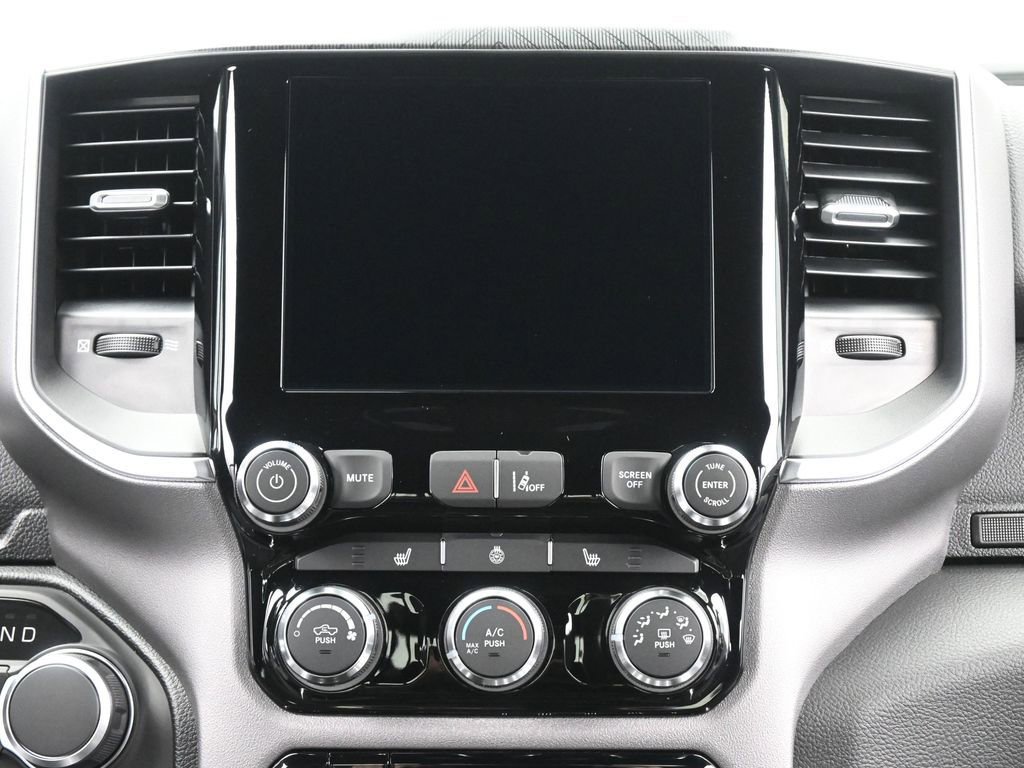 New 2026 RAM 1500 4x4 Crew Cab image 29