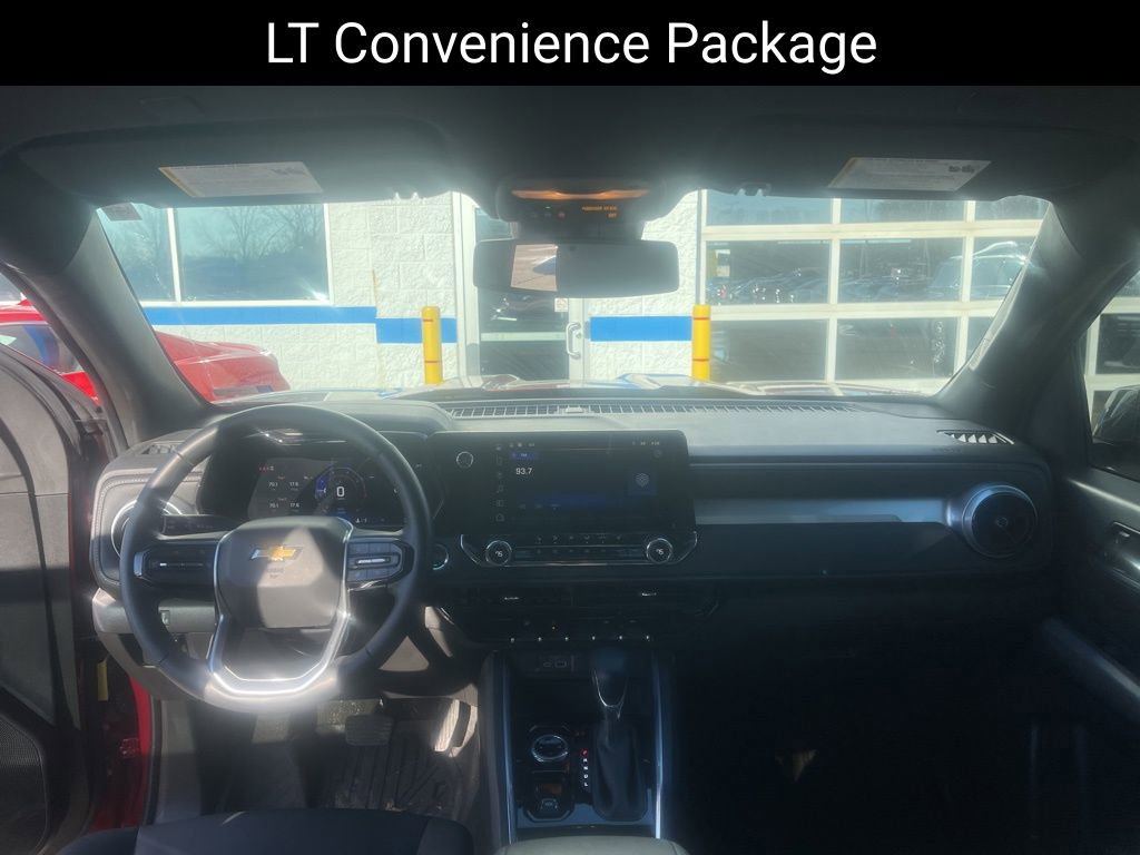 Used 2024 Chevrolet Colorado LT w/ LT Convenience Package III image 13