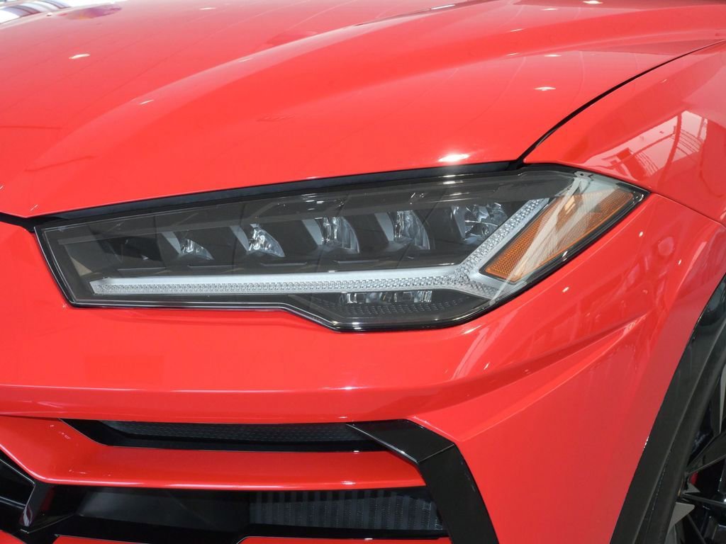 Used 2020 Lamborghini Urus image 12