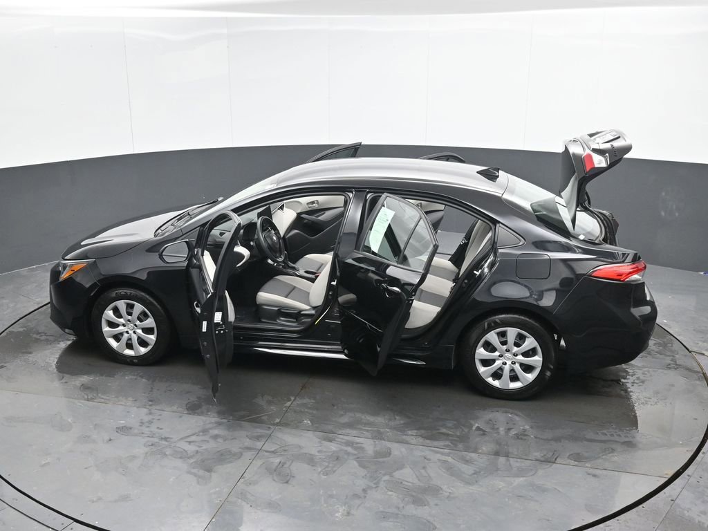 Used 2024 Toyota Corolla LE image 54