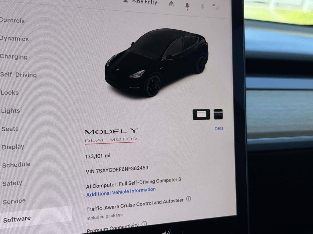 Used 2022 Tesla Model Y Performance AWD/4WD image 20