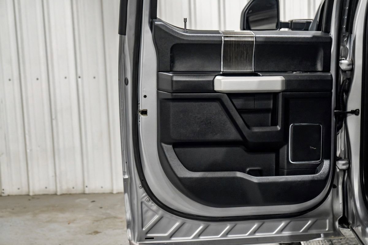 Used 2020 Ford F250 Lariat w/ Lariat Ultimate Package image 32