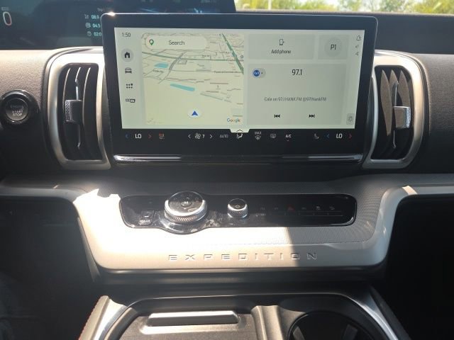 Certified 2025 Ford Expedition Active AWD/4WD image 30