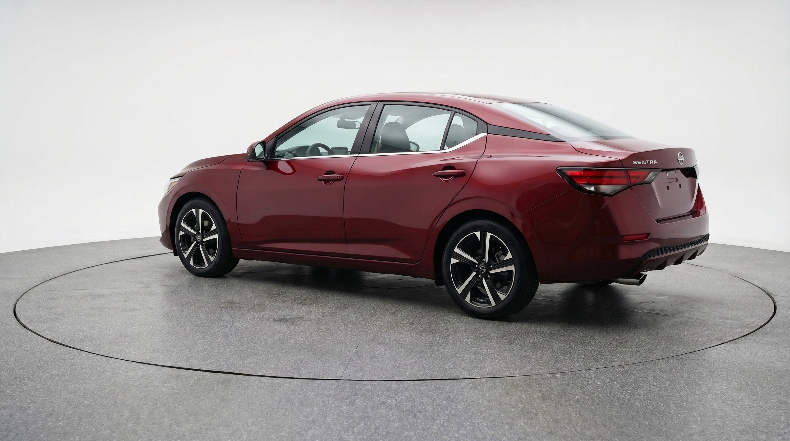 Used 2025 Nissan Sentra SV image 6