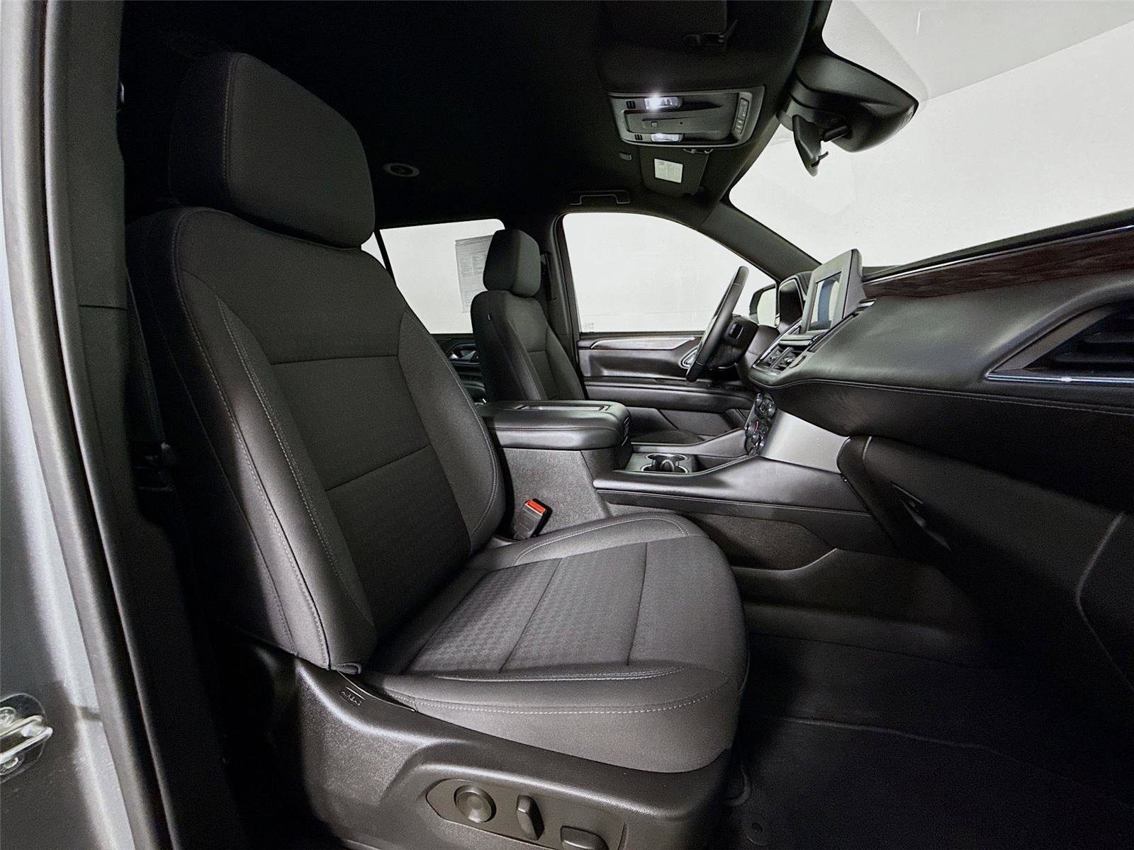 Used 2023 Chevrolet Tahoe LS AWD/4WD image 28