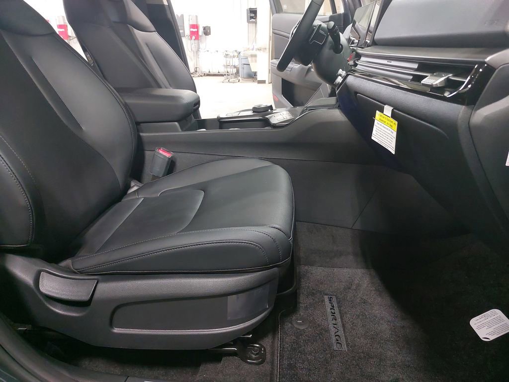 New 2026 Kia Sportage EX AWD/4WD image 10