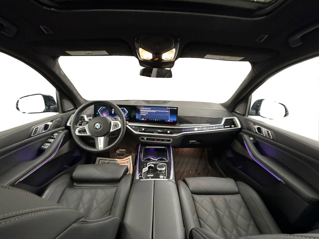 Certified 2025 BMW X7 xDrive40i w/ M Sport Package image 19