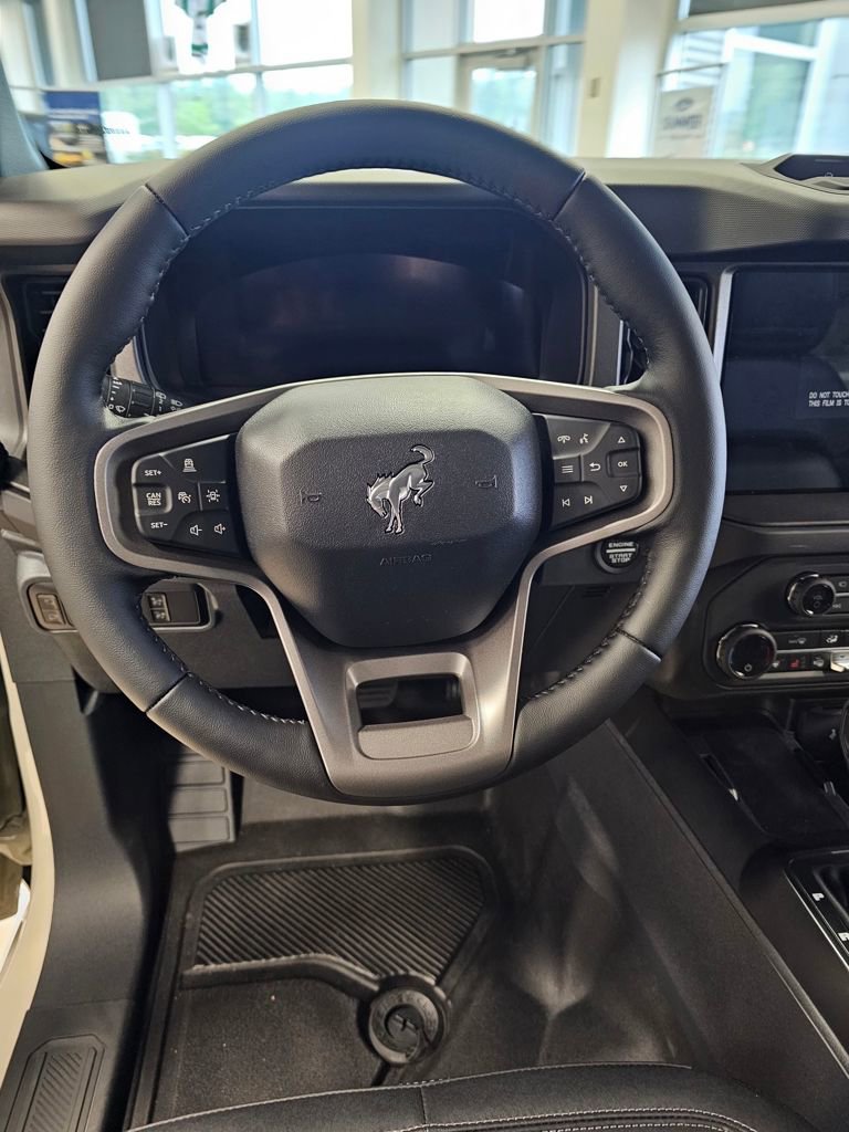 New 2025 Ford Bronco Badlands image 16