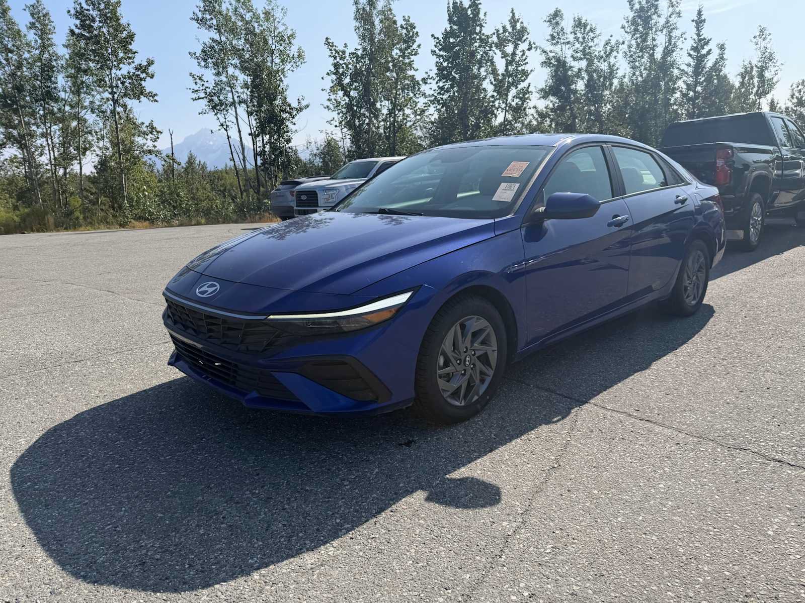 Used 2024 Hyundai Elantra SEL FWD image 3