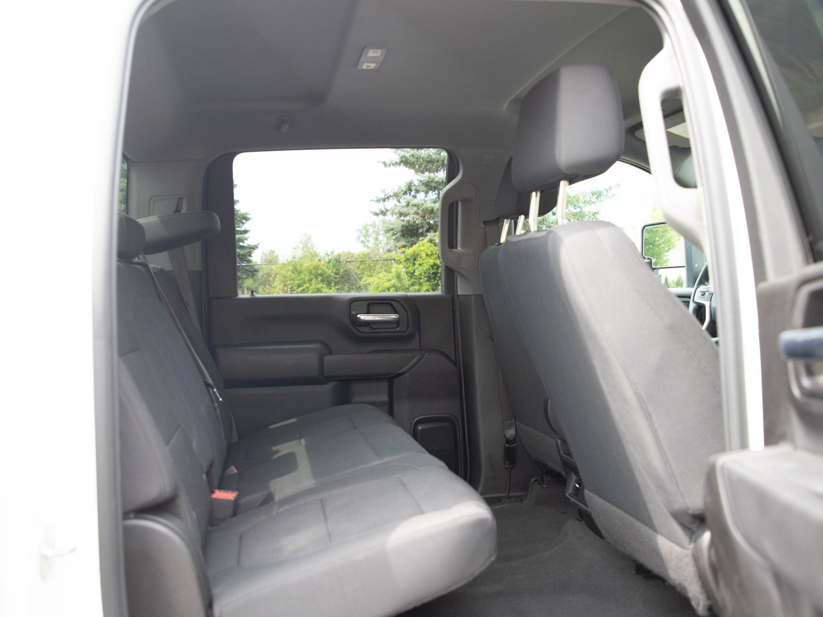 Used 2022 Chevrolet Silverado 2500 Custom w/ Custom Value Package AWD/4WD image 12