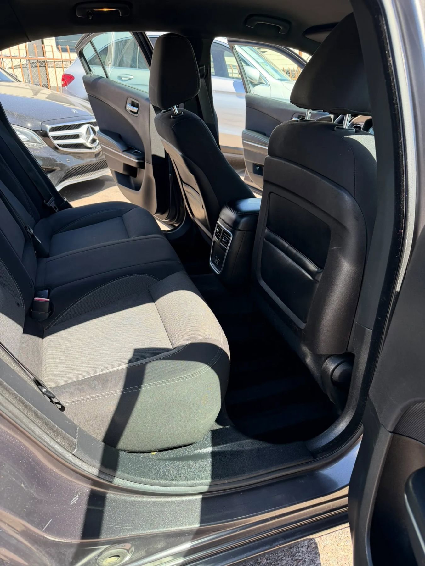 Used 2015 Dodge Charger SE image 11