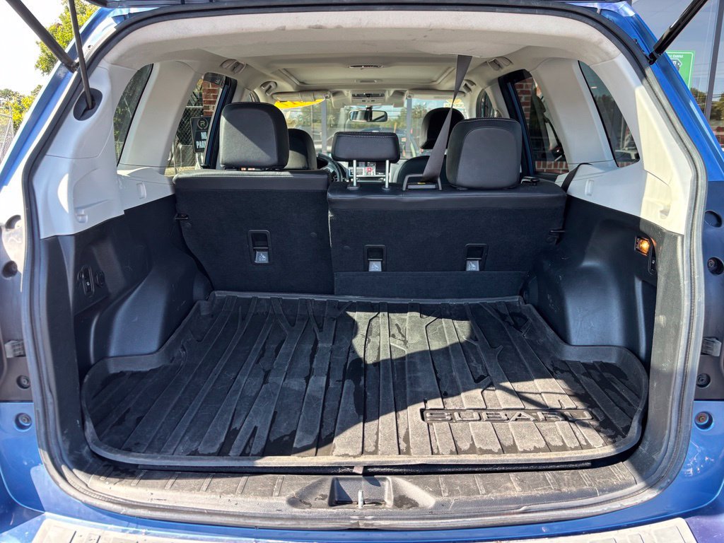 Used 2017 Subaru Forester 2.5i Touring AWD/4WD image 12