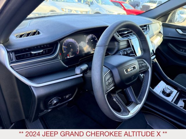 Certified 2024 Jeep Grand Cherokee Altitude AWD/4WD image 16