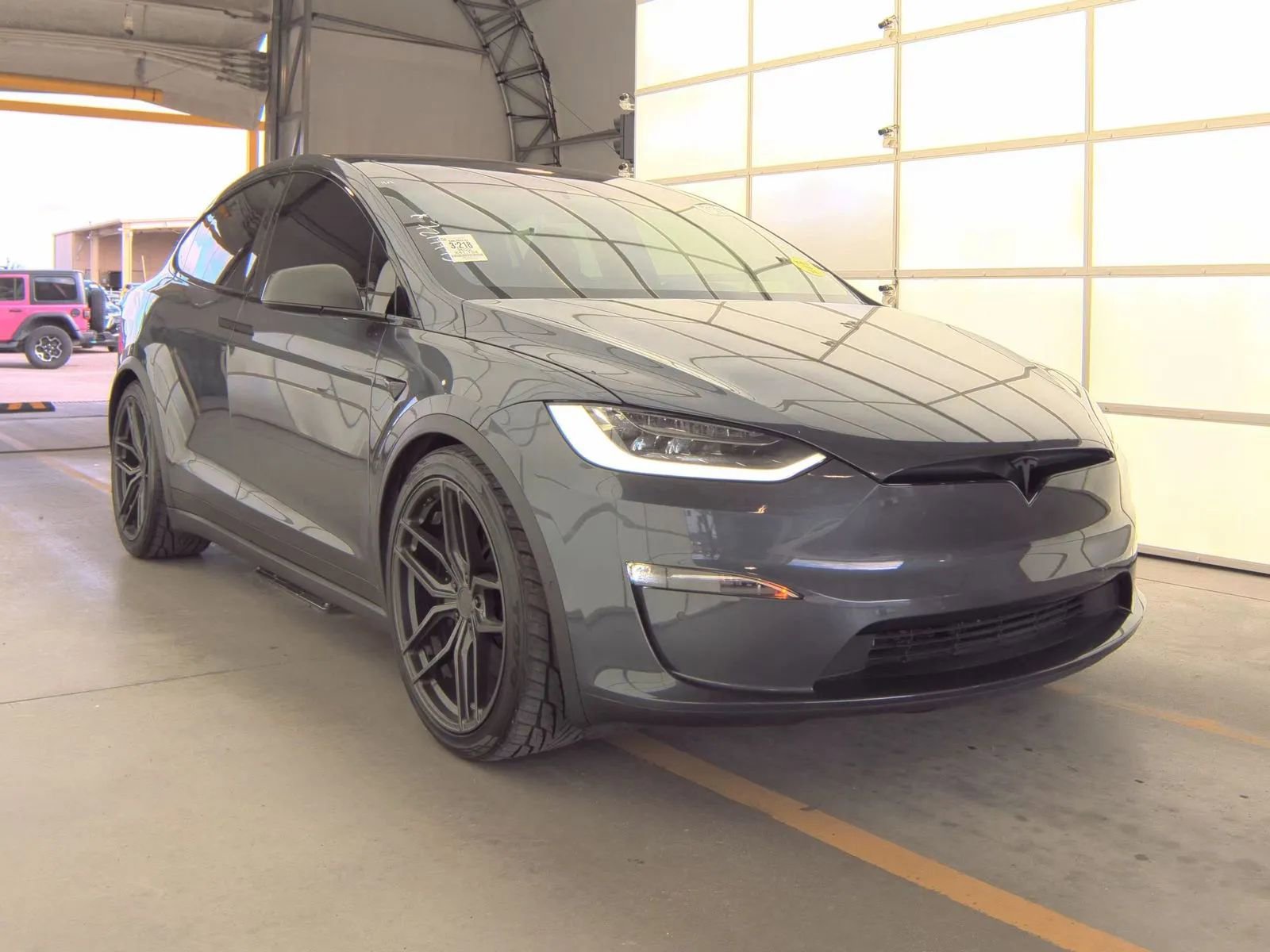 Used 2022 Tesla Model X Plaid image 5