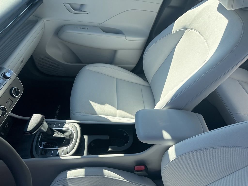Certified 2026 Hyundai Kona SE image 31