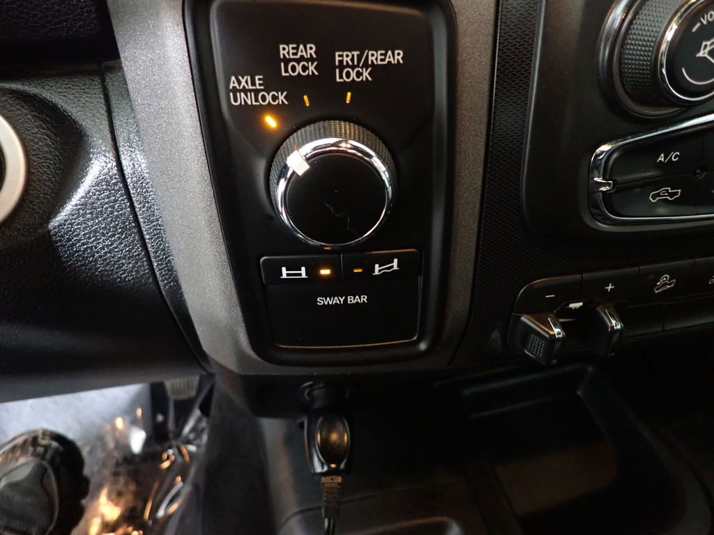 Used 2018 RAM 2500 Power Wagon AWD/4WD image 30