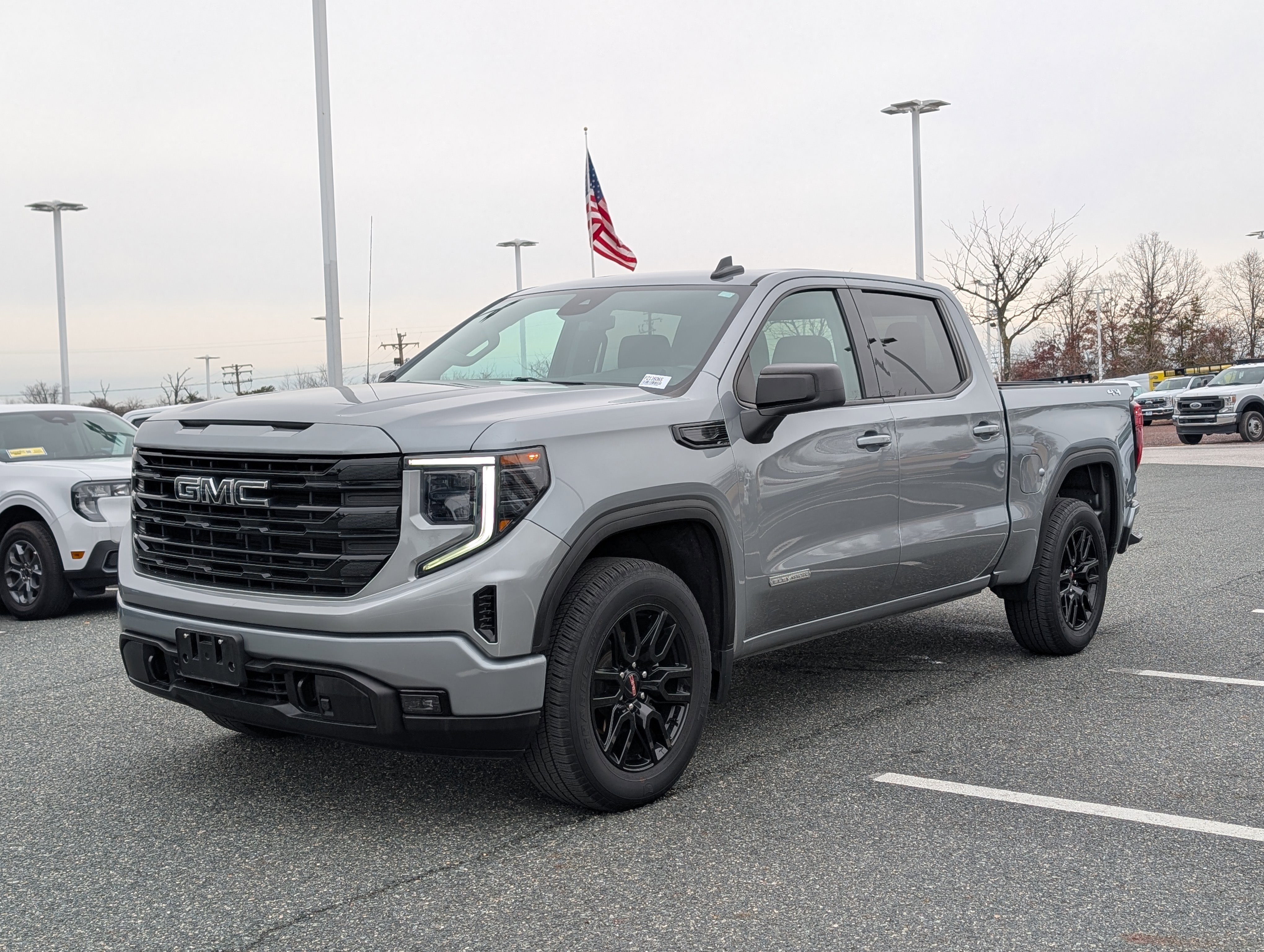 Used 2023 GMC Sierra 1500 Elevation image 7