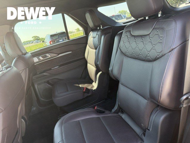 Used 2025 Ford Explorer Platinum w/ LUX Leather Package AWD/4WD image 26