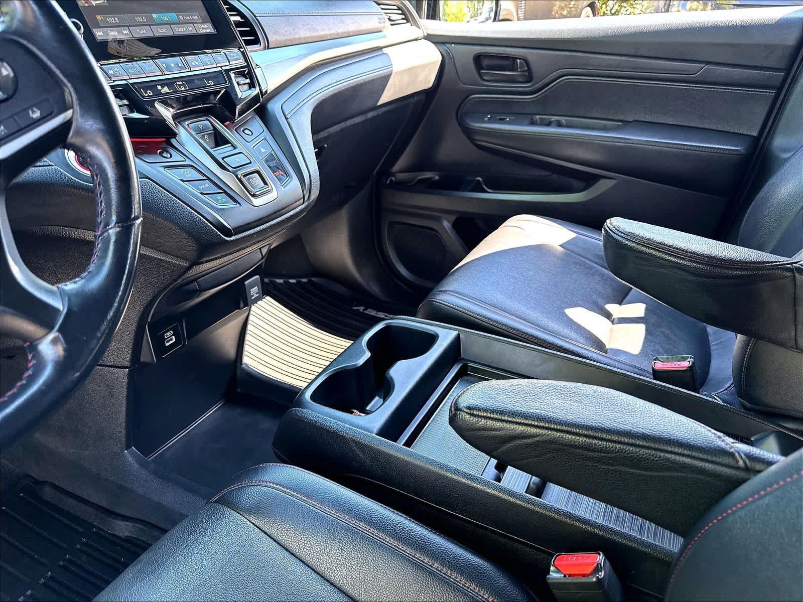 Used 2023 Honda Odyssey Sport image 20