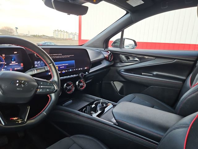 Used 2024 Chevrolet Blazer EV RS image 31