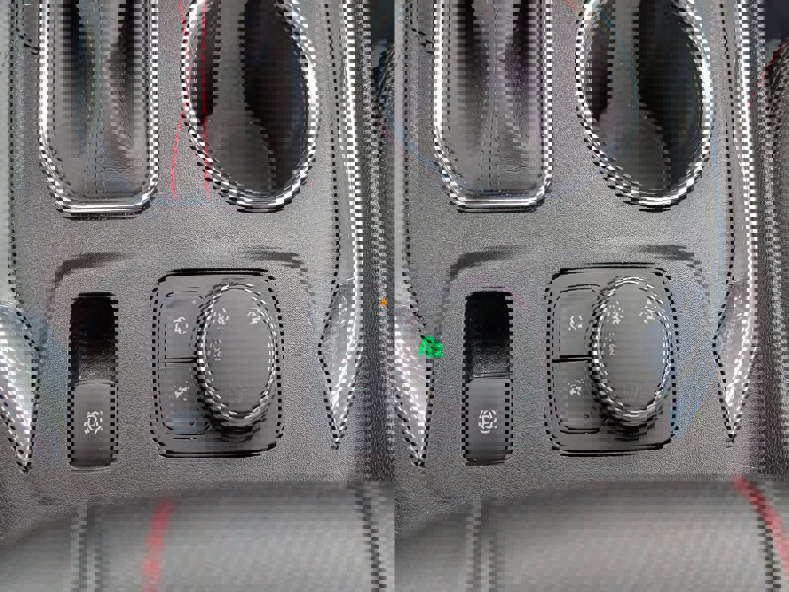 Certified 2023 Chevrolet Traverse RS image 3