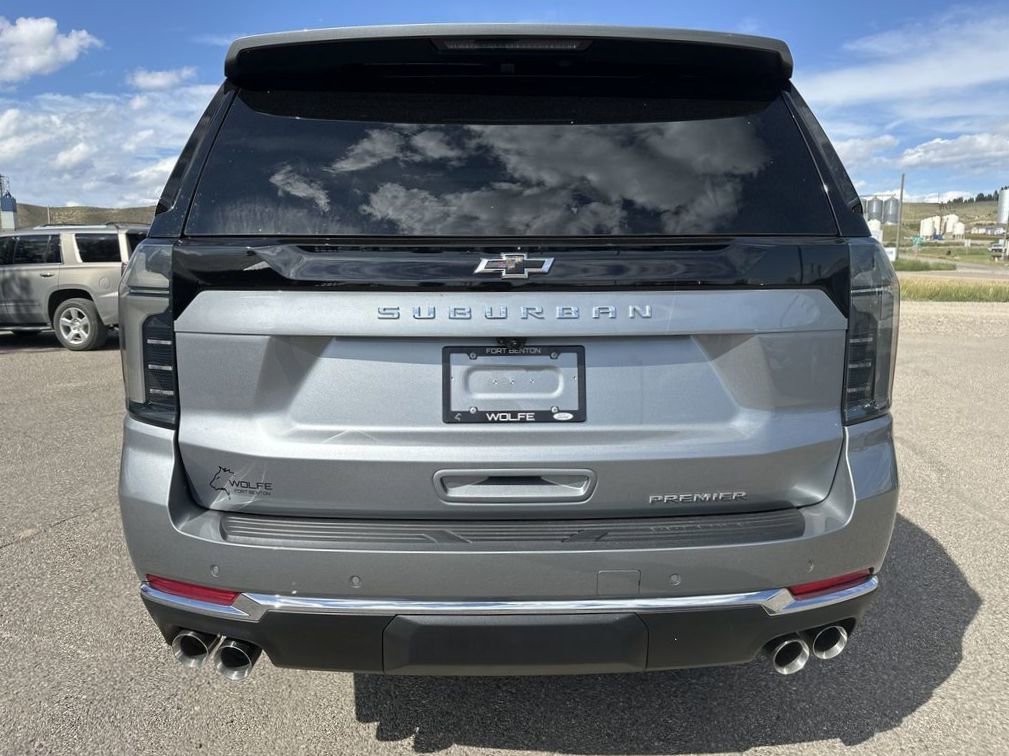 New 2025 Chevrolet Suburban Premier w/ Sun And Tow Package image 17
