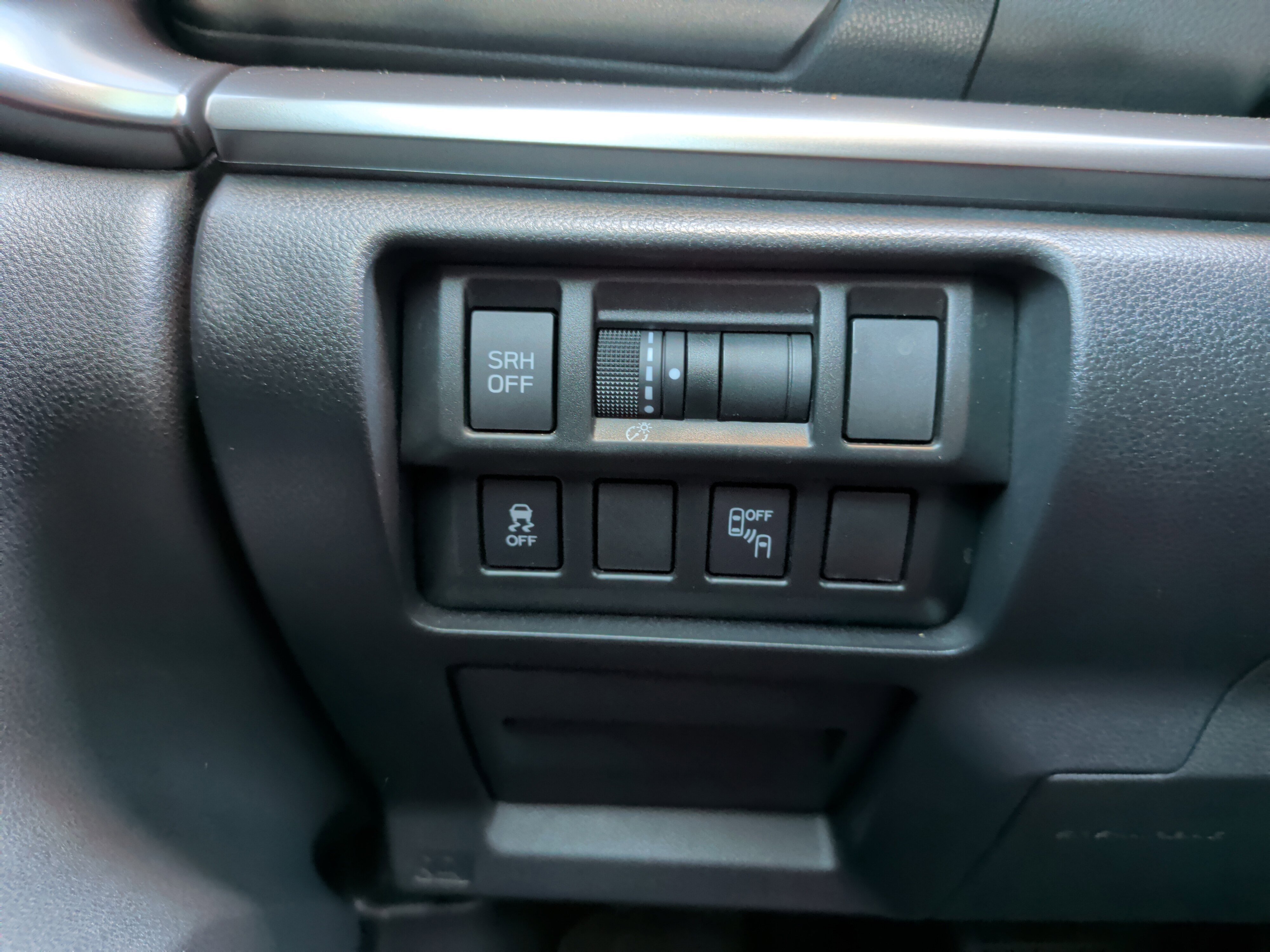 Used 2018 Subaru Crosstrek 2.0i Limited image 25
