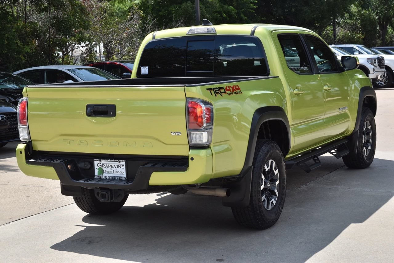 Used 2023 Toyota Tacoma TRD Off-Road w/ Technology Package AWD/4WD image 8
