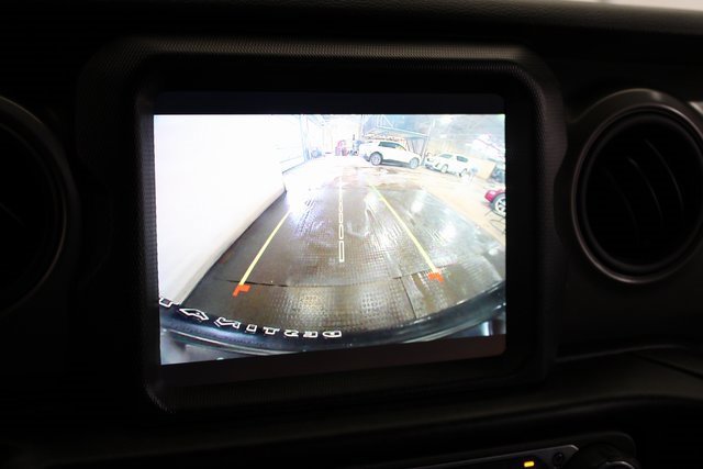 Used 2021 Jeep Wrangler Sport image 17