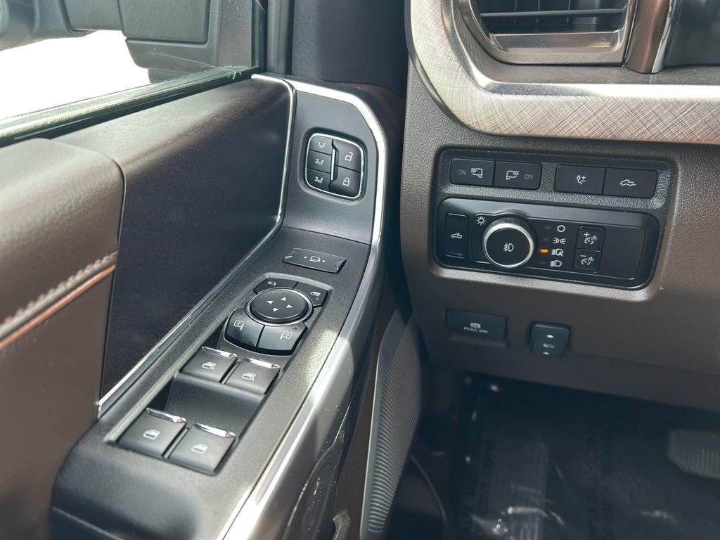 Used 2024 Ford F350 King Ranch w/ FX4 Off-Road Package AWD/4WD image 29
