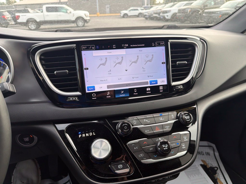 Used 2025 Chrysler Pacifica Select FWD image 19