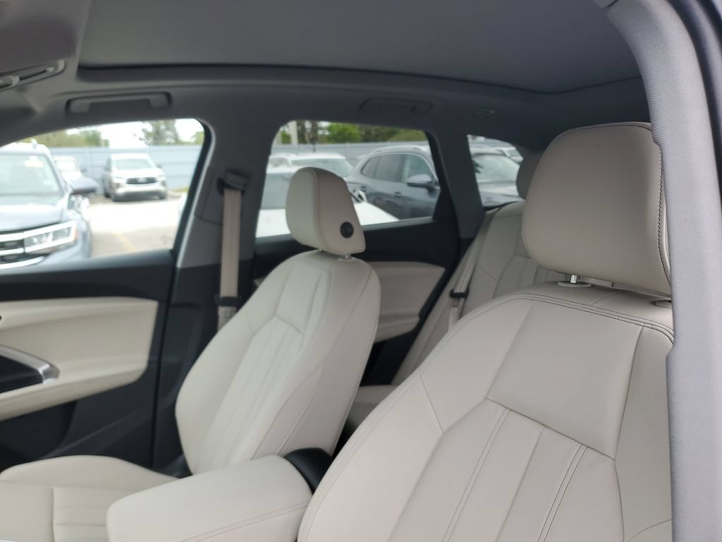Certified 2025 Audi Q5 Premium w/ Premium Plus AWD/4WD image 23
