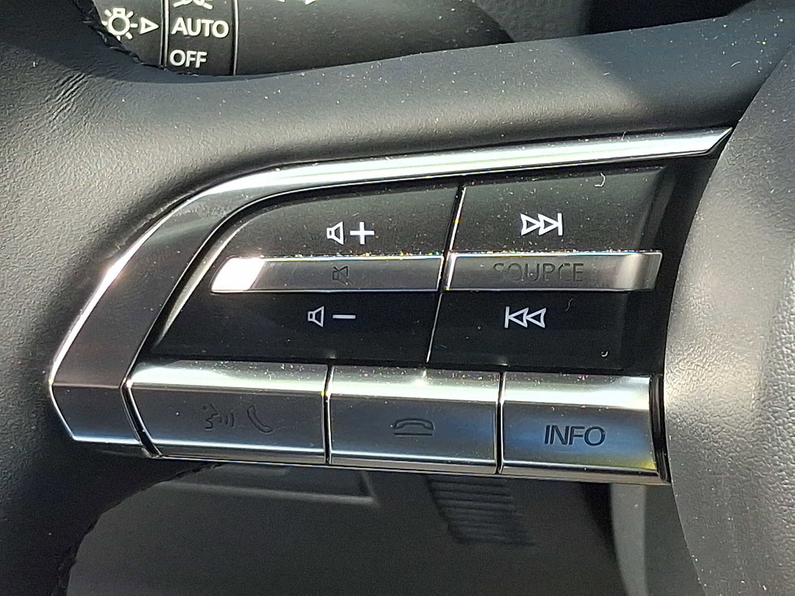 Certified 2025 MAZDA CX-50 AWD 2.5 S w/ Premium Plus Pkg image 23