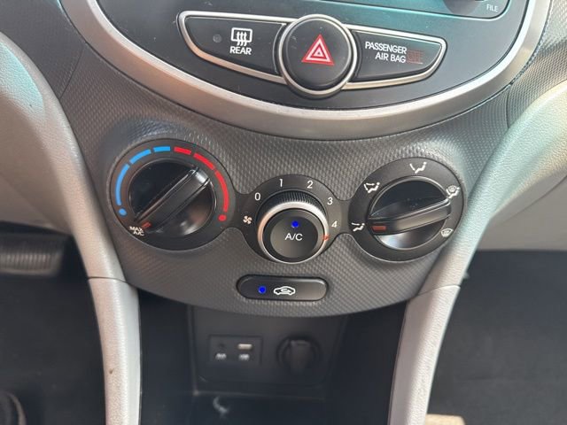 Used 2016 Hyundai Accent SE FWD image 17