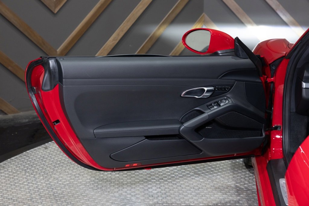 Used 2019 Porsche 718 Cayman S image 33